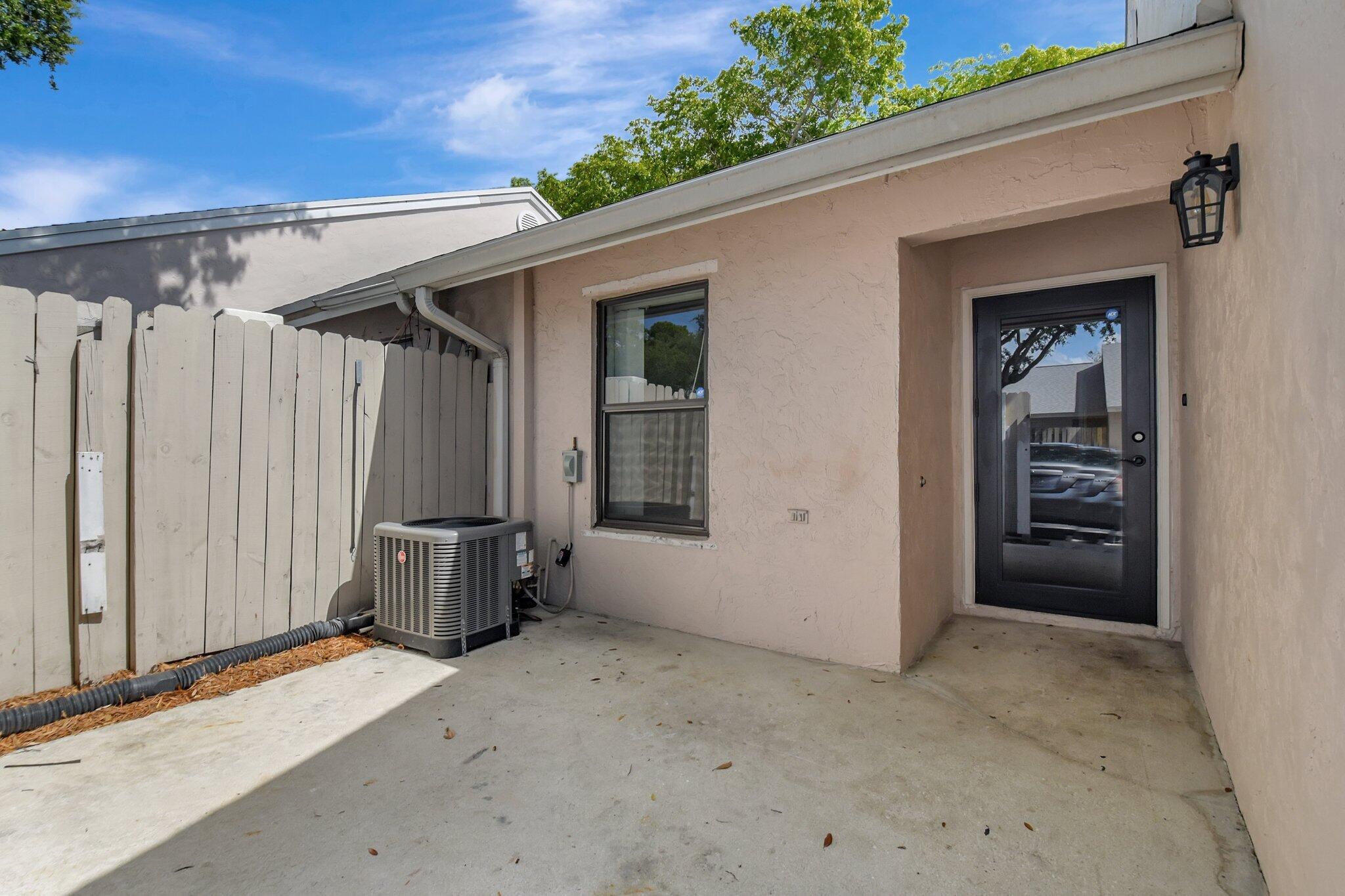 5171 Glencove Lane