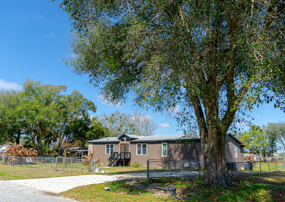 5472 Citrus Hill Drive