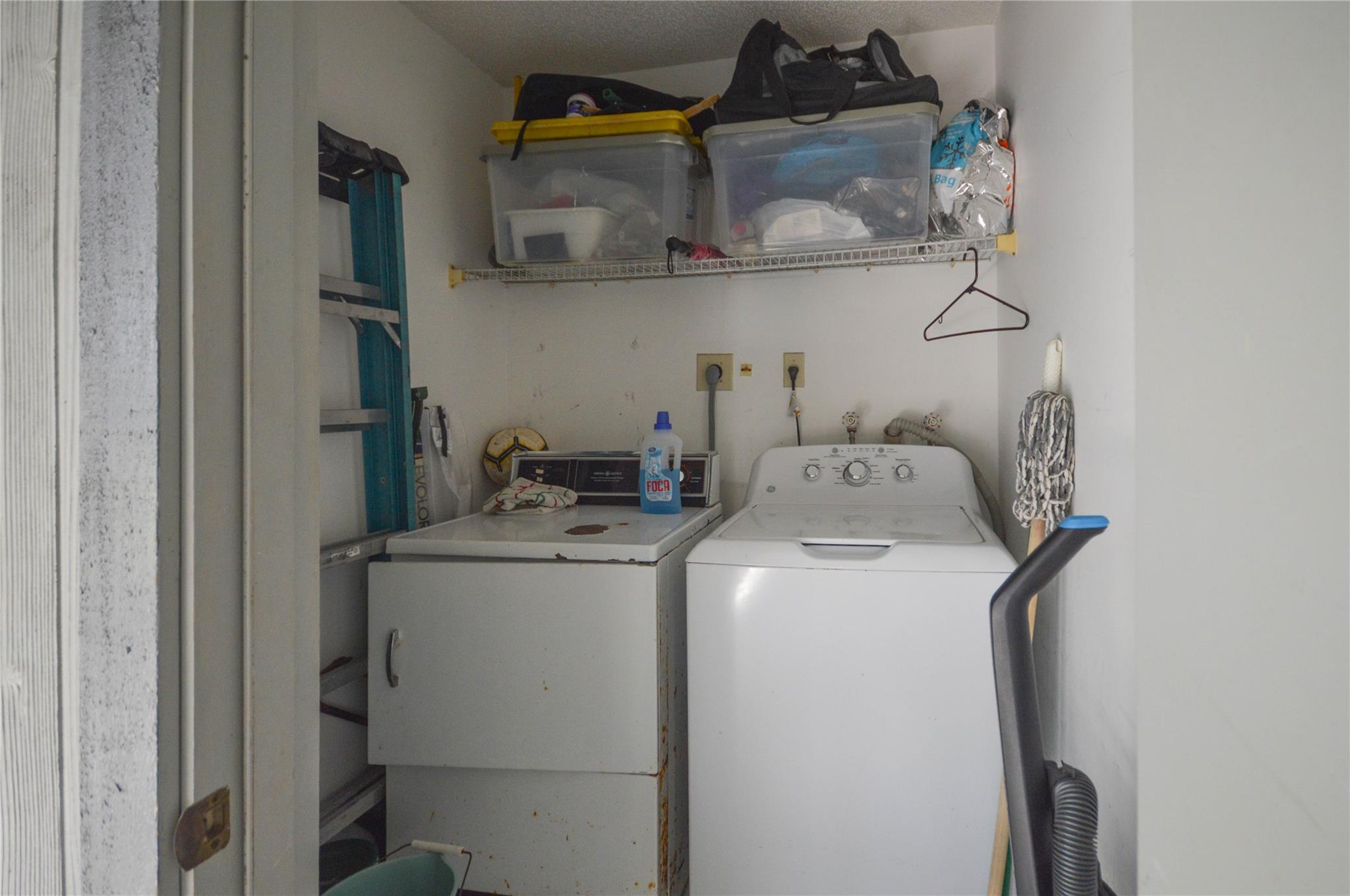 TAMARAC GARDENS CONDOMINI - Residential Lease