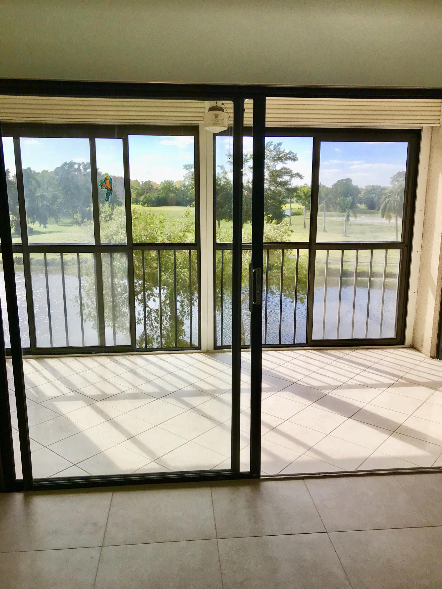 HUNTINGTON LAKES SEC TWO CONDOS - Residential