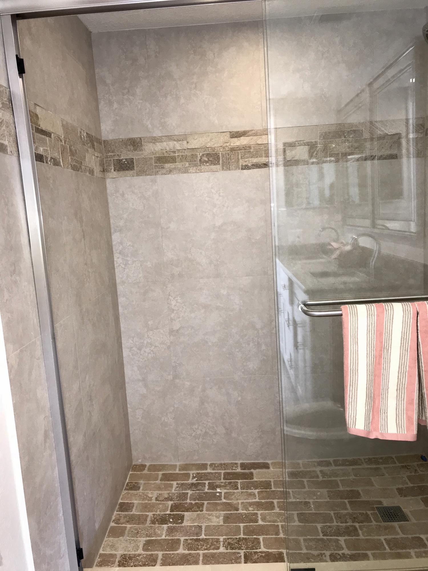 HUNTINGTON LAKES SEC TWO CONDOS - Residential