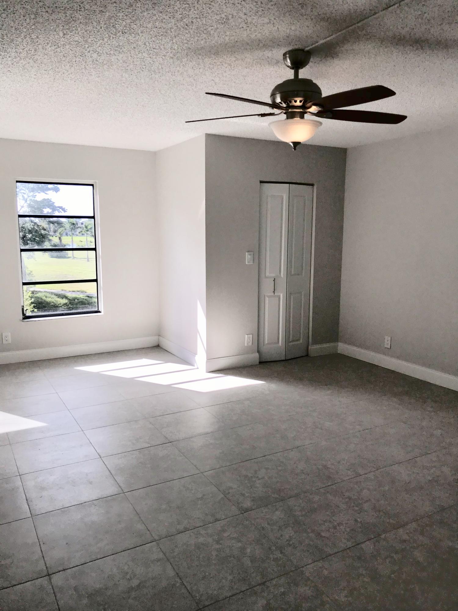 HUNTINGTON LAKES SEC TWO CONDOS - Residential