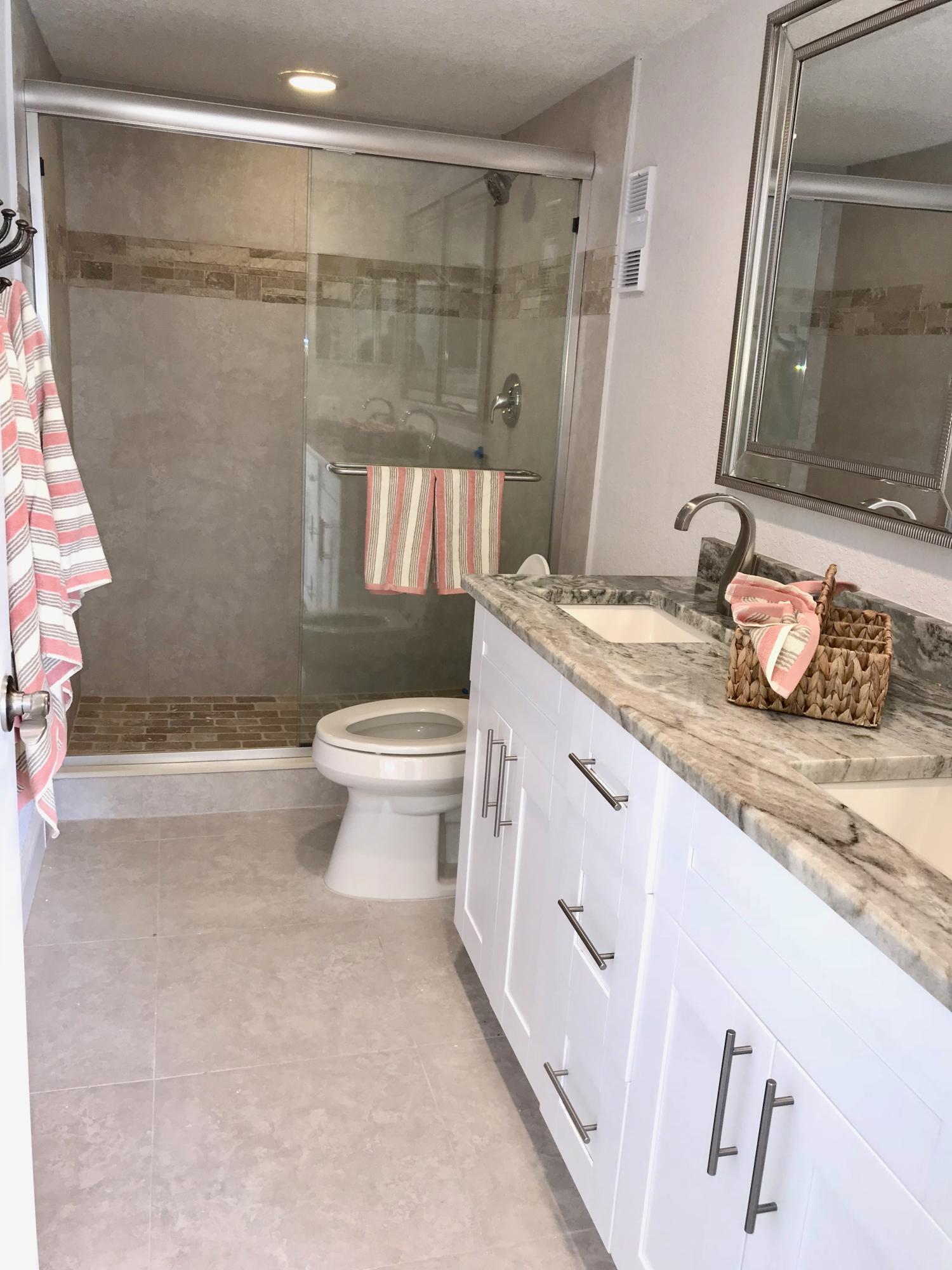 HUNTINGTON LAKES SEC TWO CONDOS - Residential