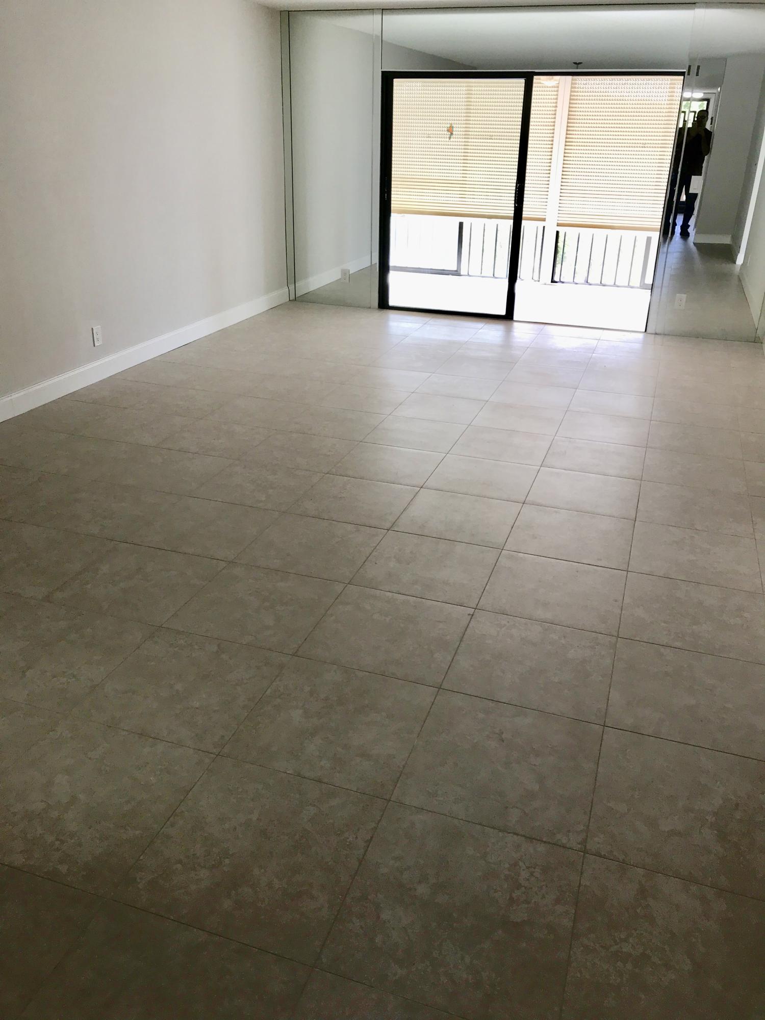 HUNTINGTON LAKES SEC TWO CONDOS - Residential