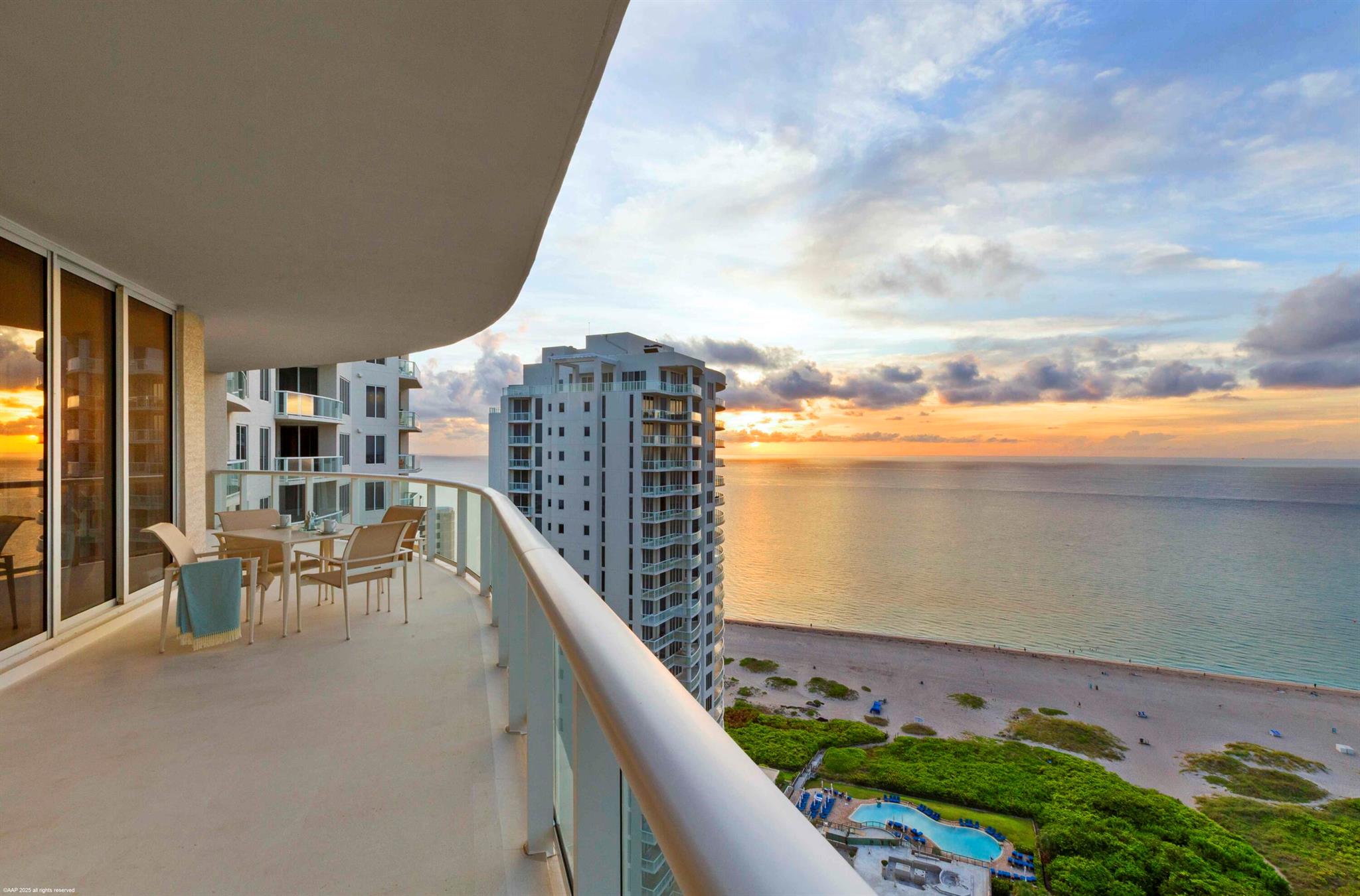 2700 N Ocean Drive 2504b