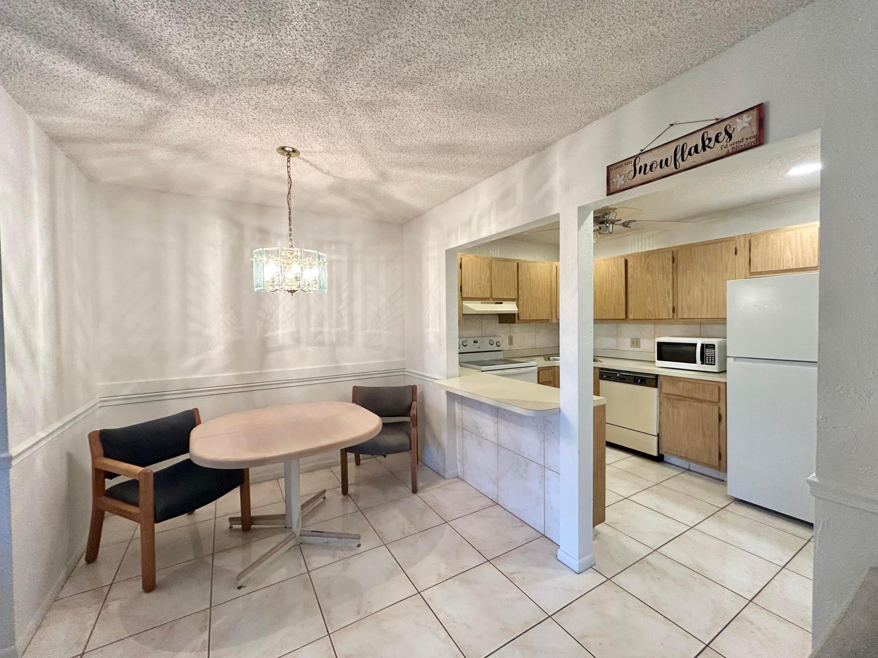 435 Pine Glen Lane B-2