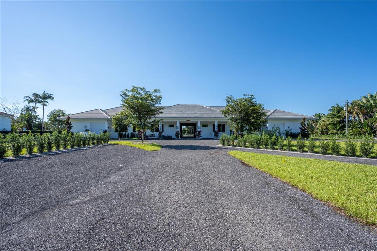 PALM BEACH POINT - Residential