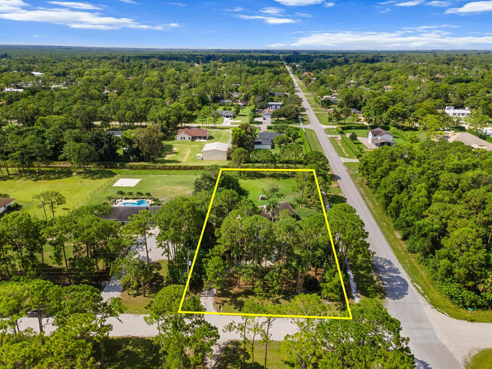 11514 67th Place N, West Palm Beach, FL, 33412/$474,500 2 11514 67th Place N