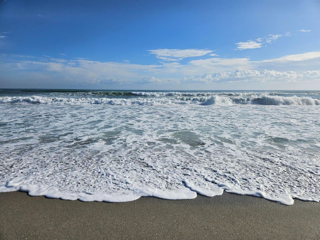 Photo of 406 Mainsail Circle, Jupiter, FL 33477 (MLS # R11020615)