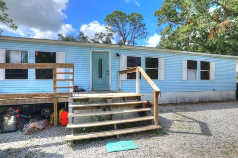 A home in Fellsmere