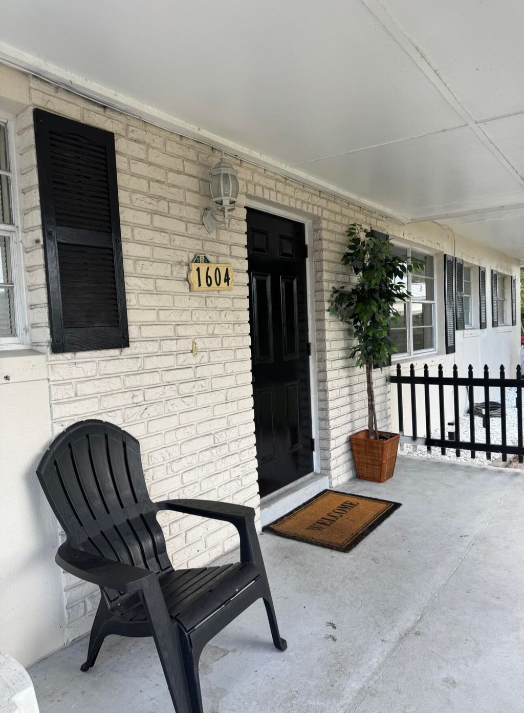 Photo of 1604 SE Apache Avenue, Stuart, FL 34994 (MLS # R11139652)