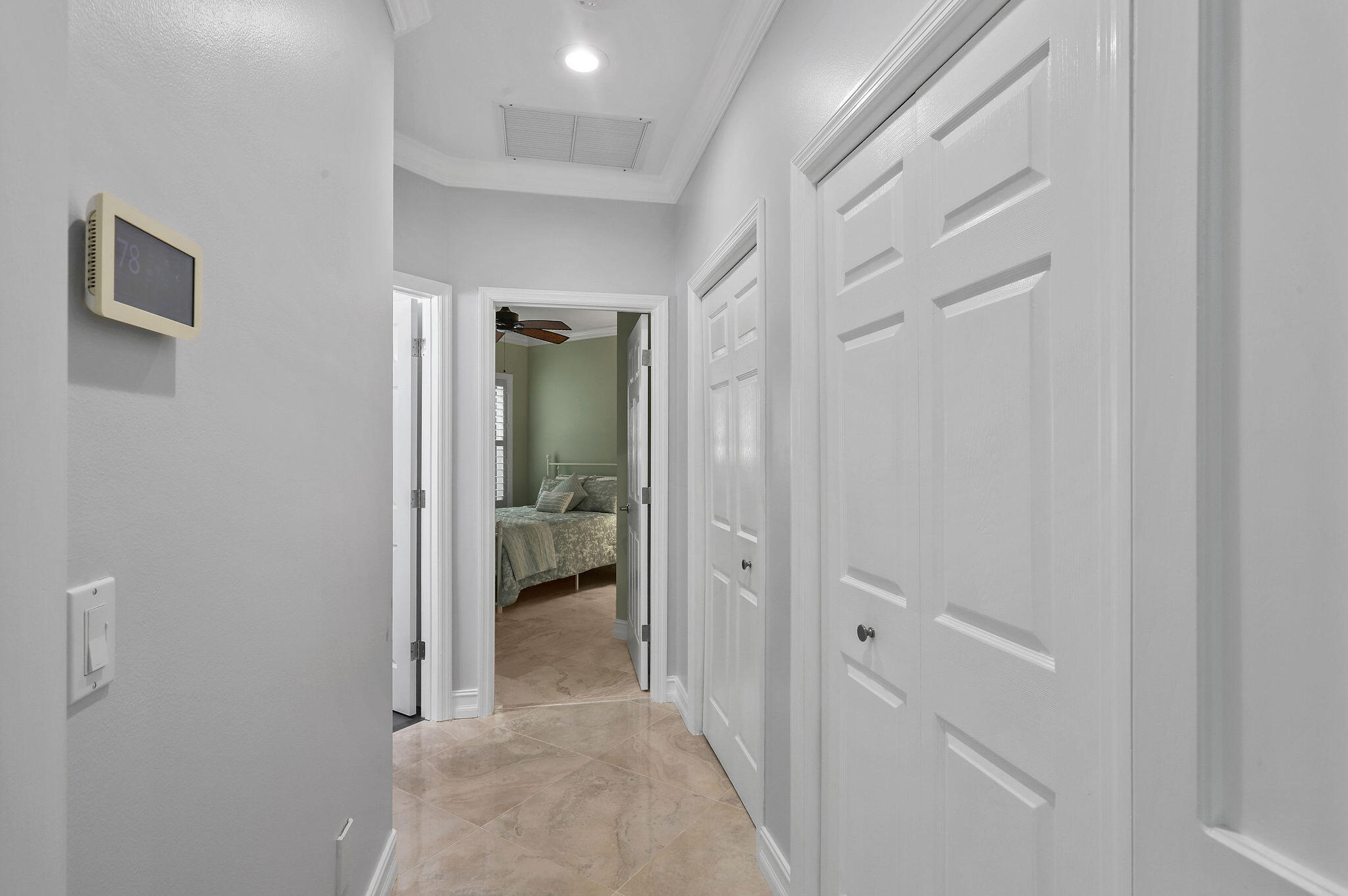 SEA COLONY 1 - Residential Lease