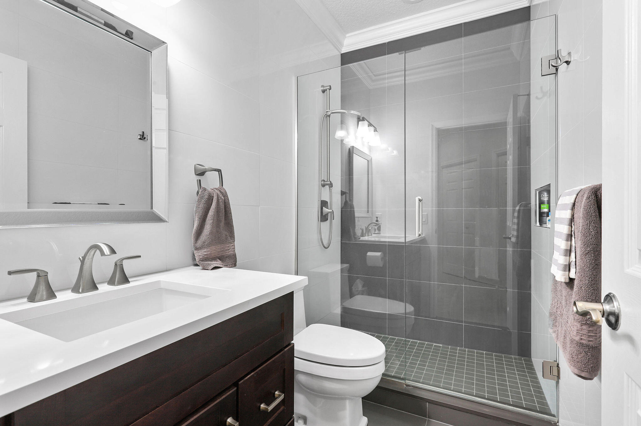 SEA COLONY 1 - Residential Lease