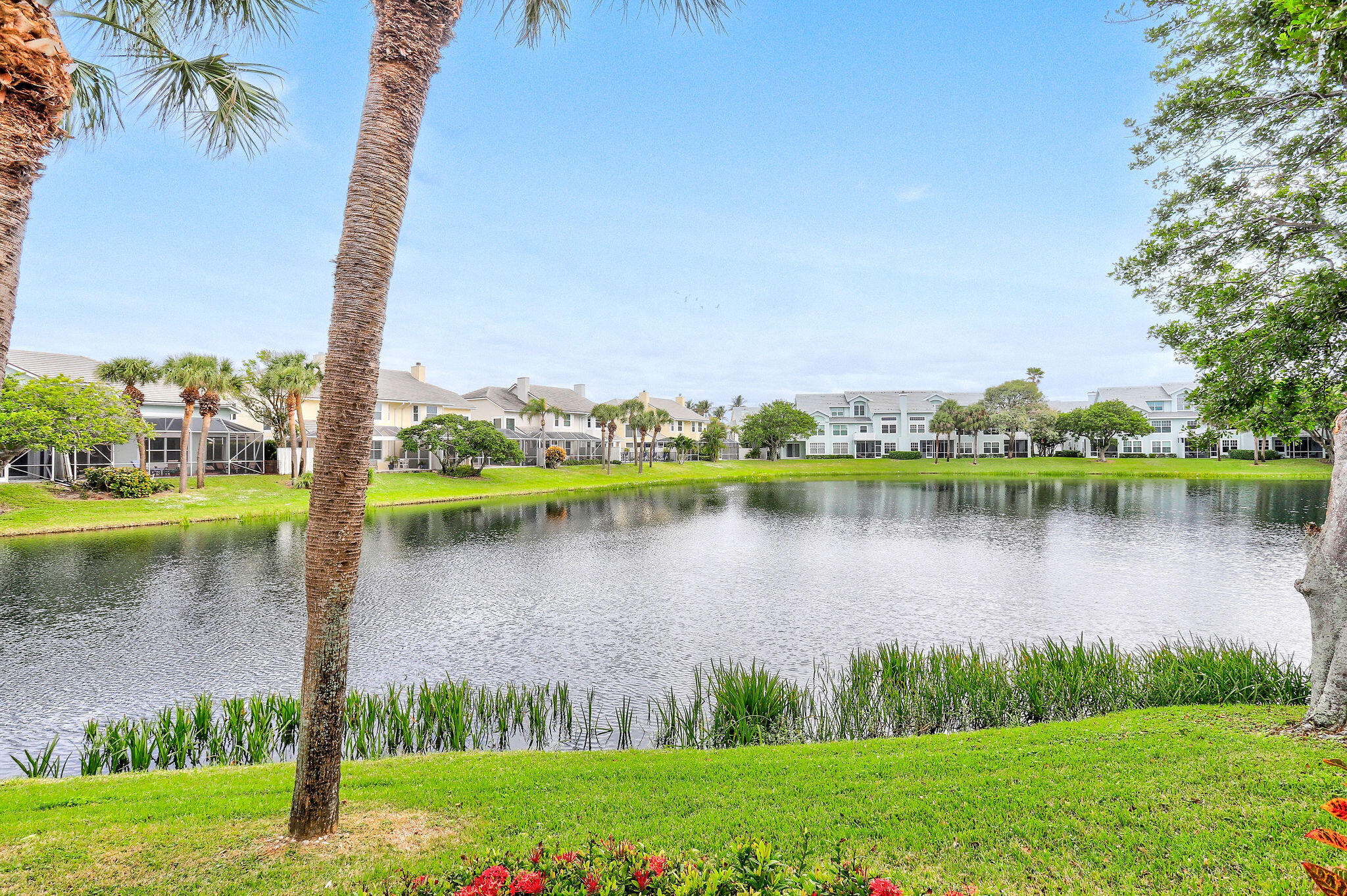 SEA COLONY 1 - Residential Lease