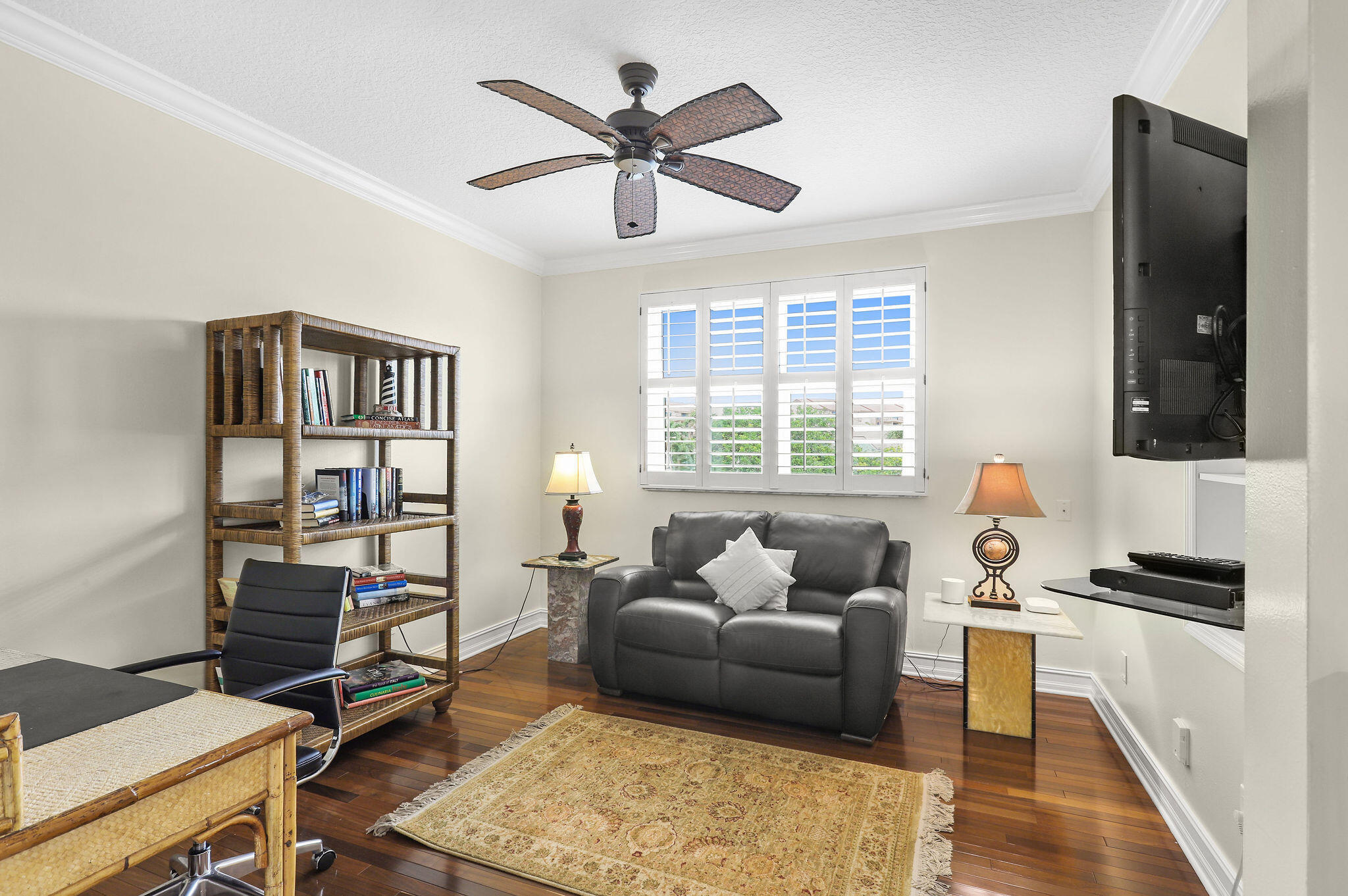 SEA COLONY 1 - Residential Lease