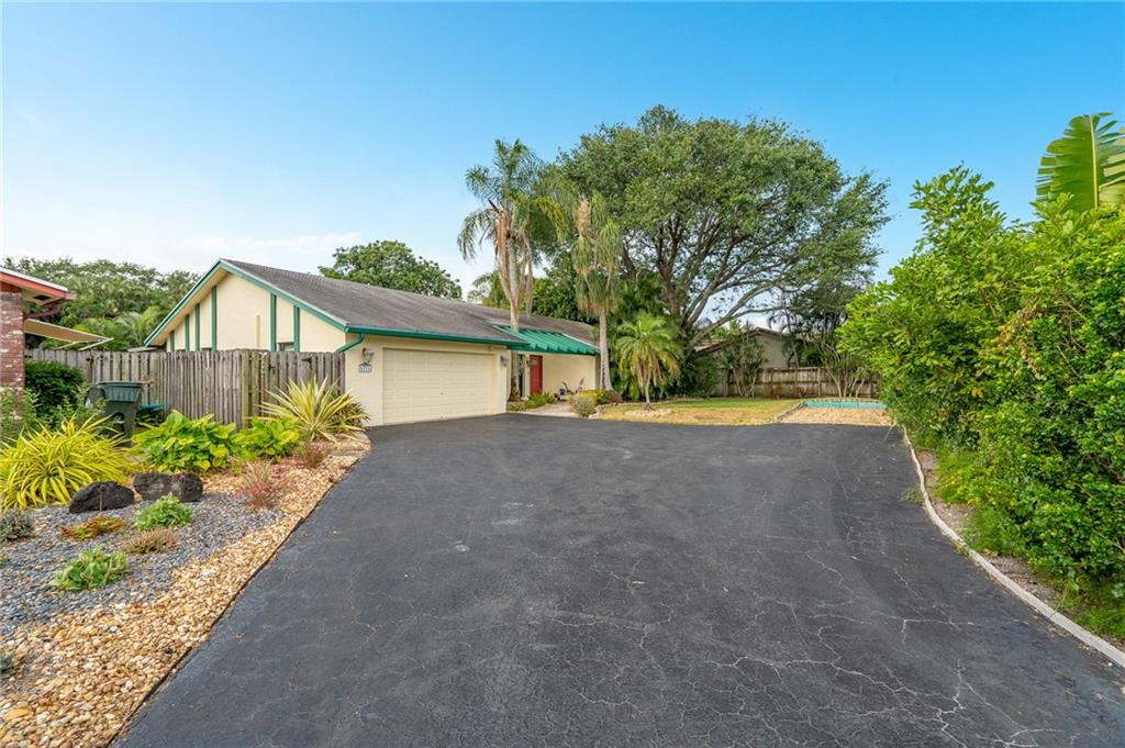 Palm Aire Village 3rd Sec - Residential