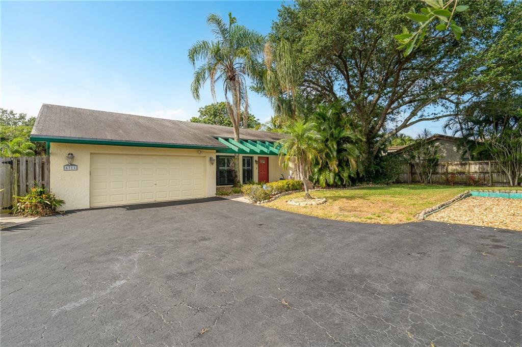 Palm Aire Village 3rd Sec - Residential