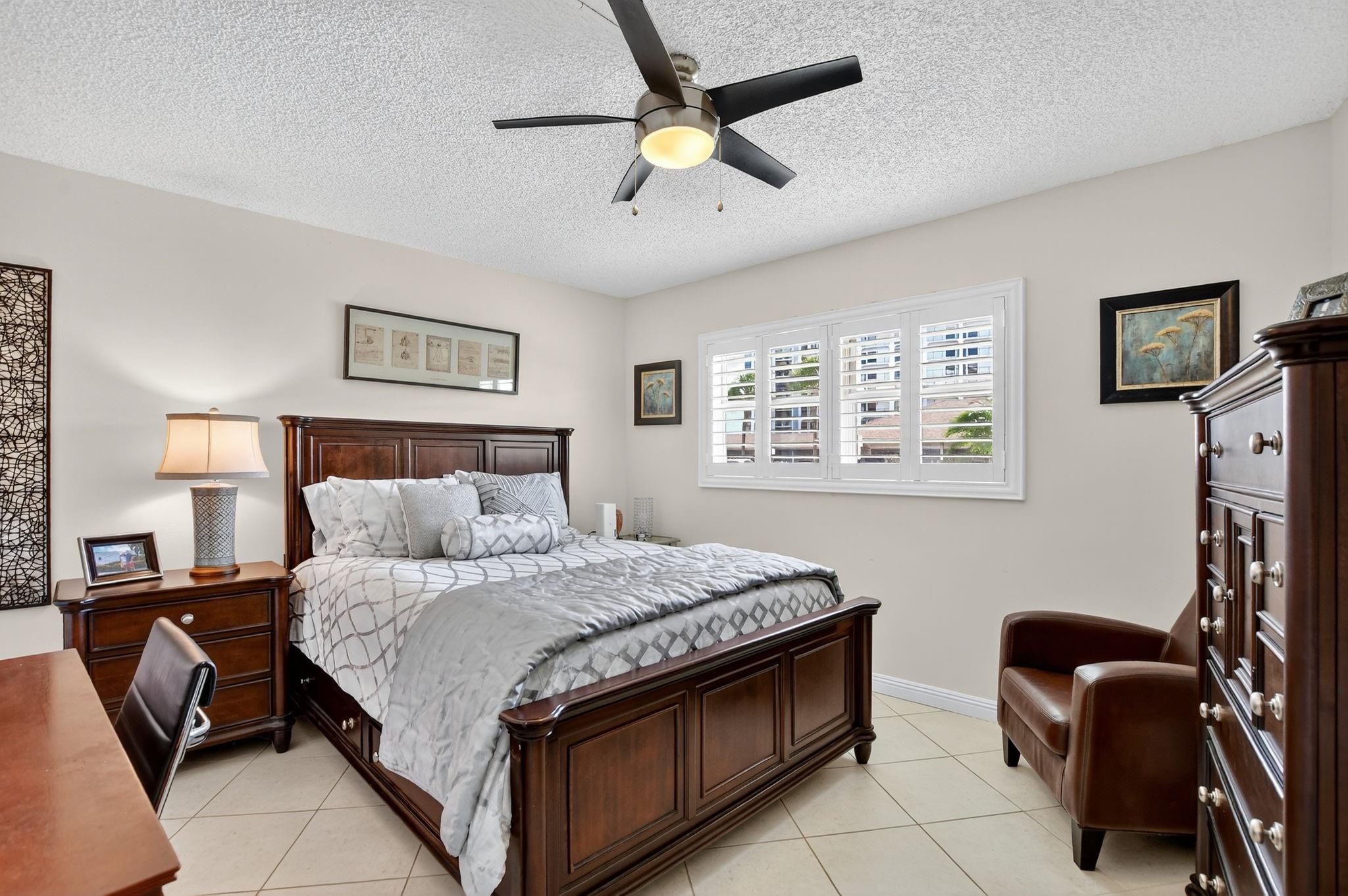 Hillsboro Cove - Residential