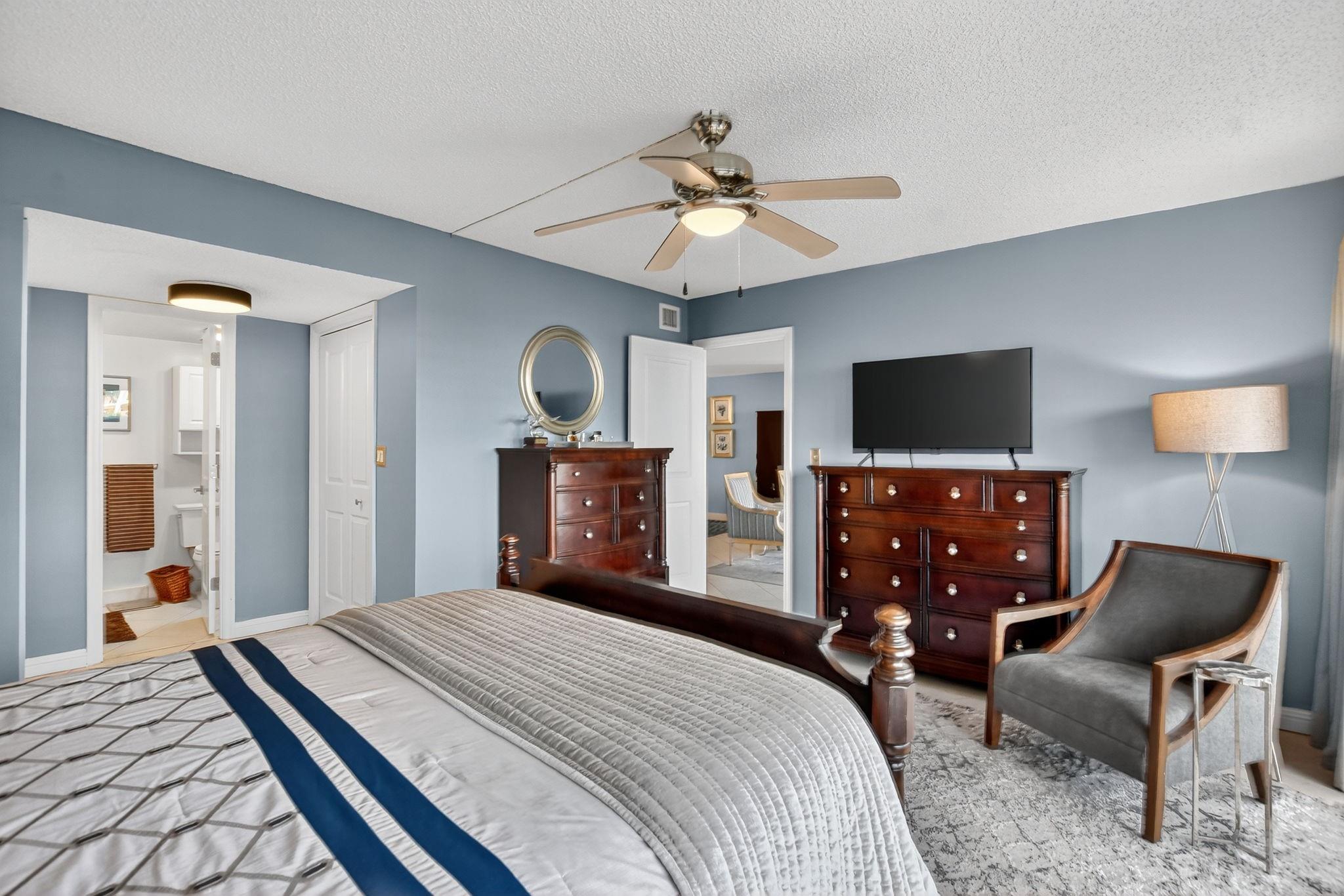 Hillsboro Cove - Residential