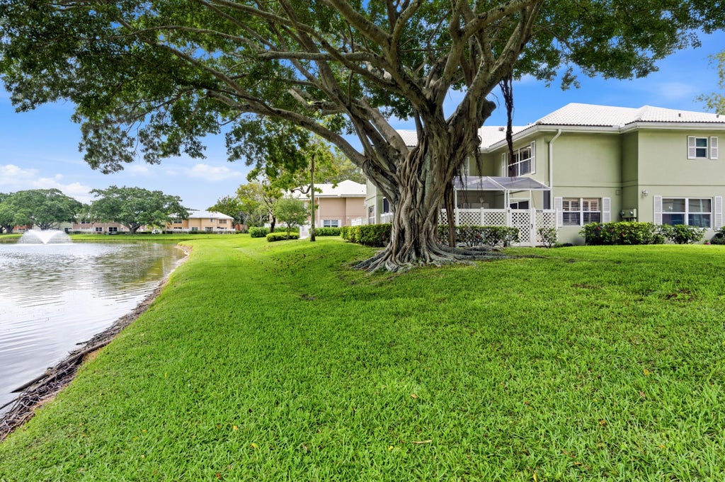 Photo of 1809 Middleton Way, West Palm Beach, FL 33409 (MLS # B26041297)