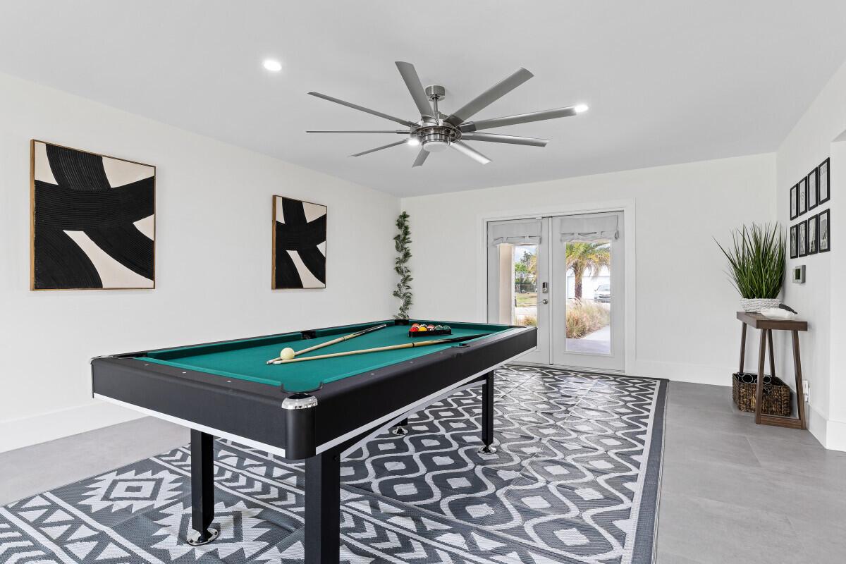 ROOSEVELT ESTATES - Residential