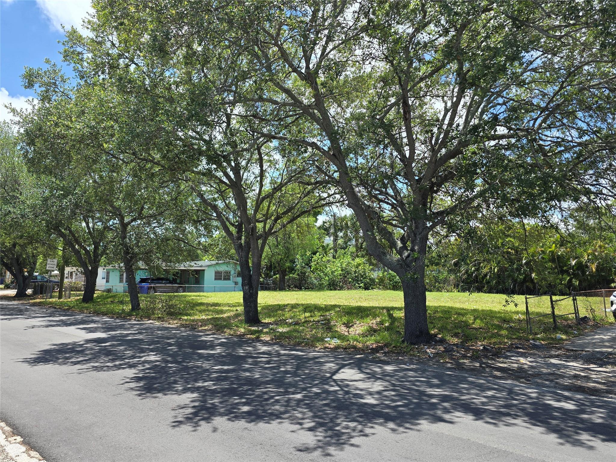 833 NW 12th Ave