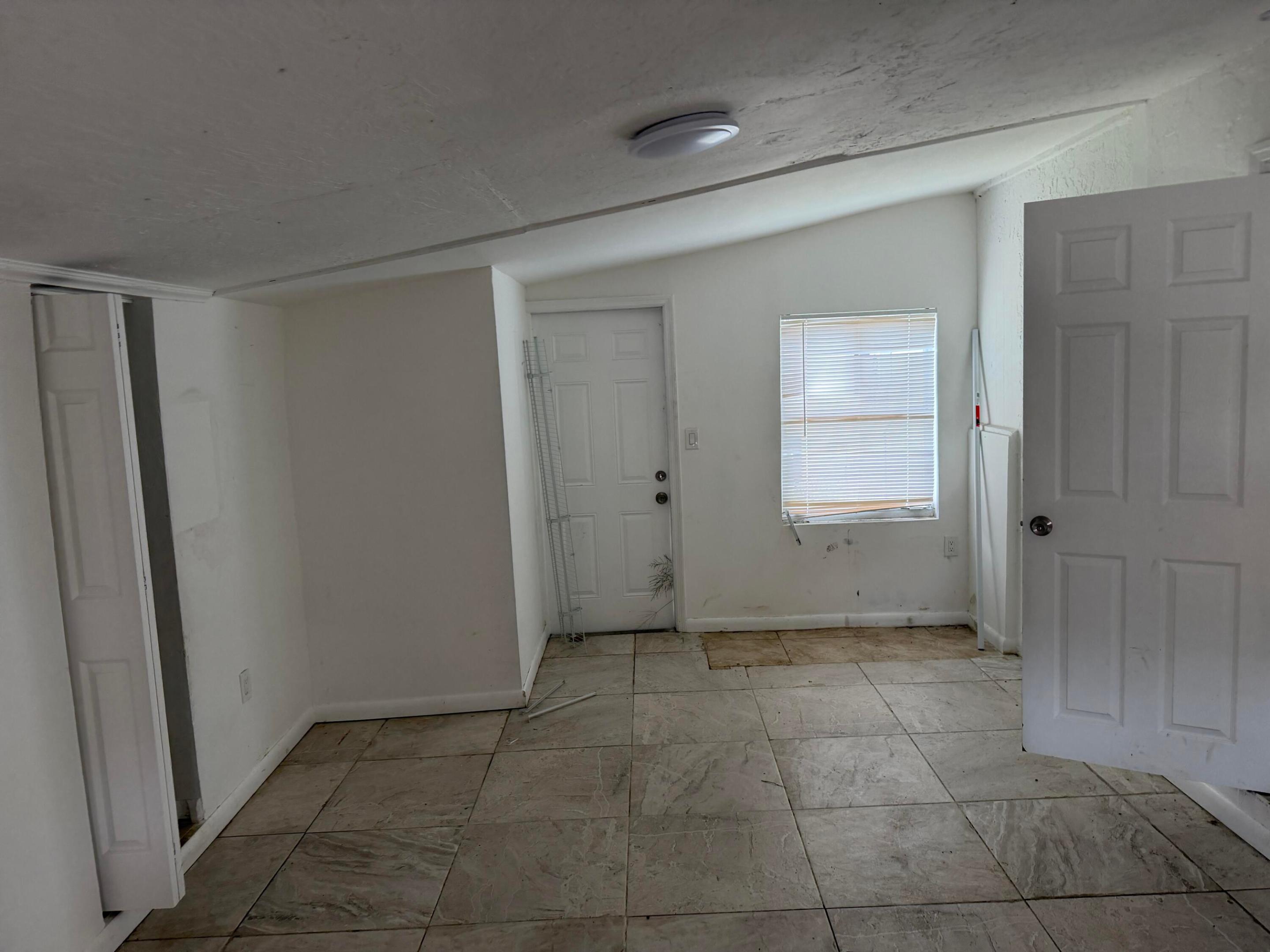 115 Maple Avenue