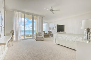 OCEANS EDGE - Residential