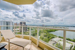 OCEANS EDGE - Residential