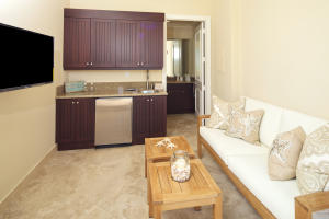 OCEANS EDGE - Residential