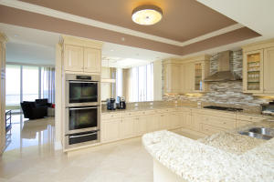 OCEANS EDGE - Residential