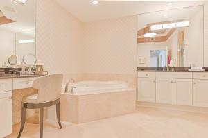 OCEANS EDGE - Residential