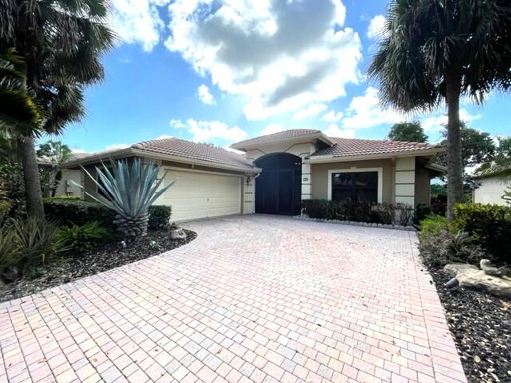 Photo of 7735 Via Grande, Boynton Beach, FL 33437 (MLS # R10778492)