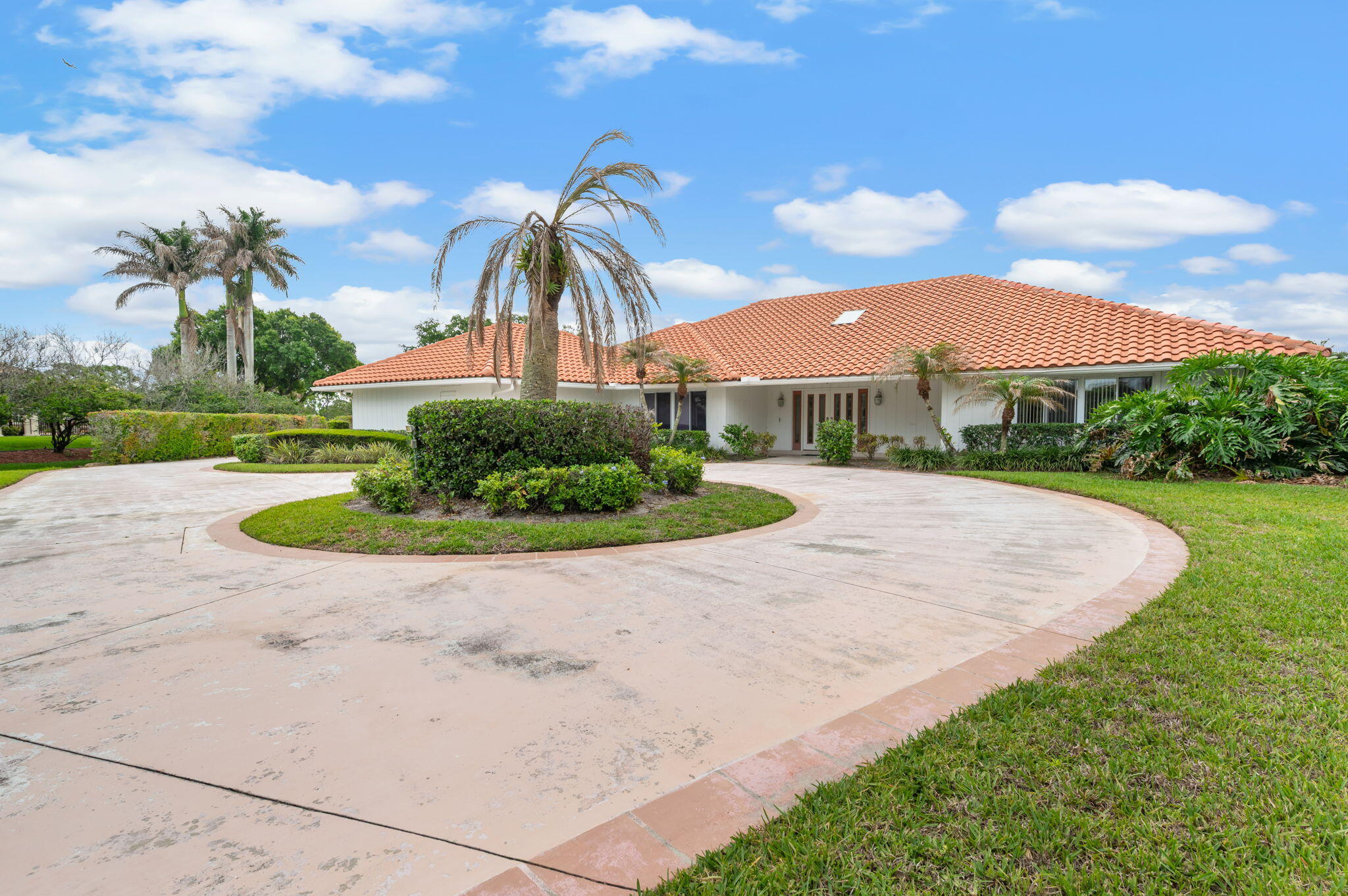 MID-RIVERS YACHT AND COUNTRY CLUB (AKA EVERGREEN C - Residential