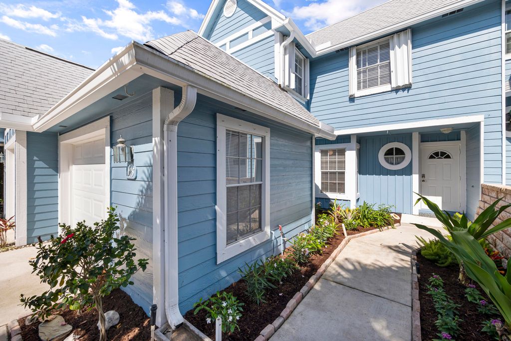 Photo of 105 Ocean Dunes Circle, Jupiter, FL 33477 (MLS # R10971588)