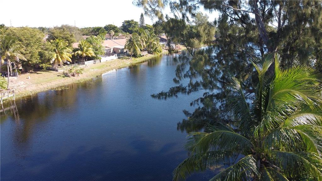 Pompano Lakes - Residential