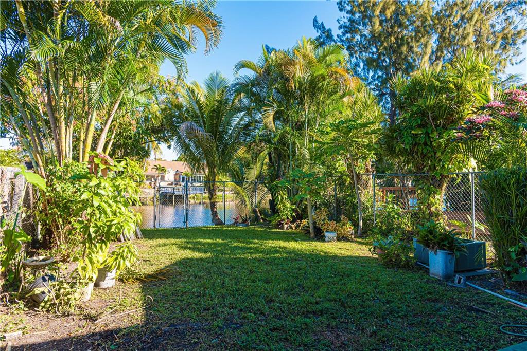 Pompano Lakes - Residential