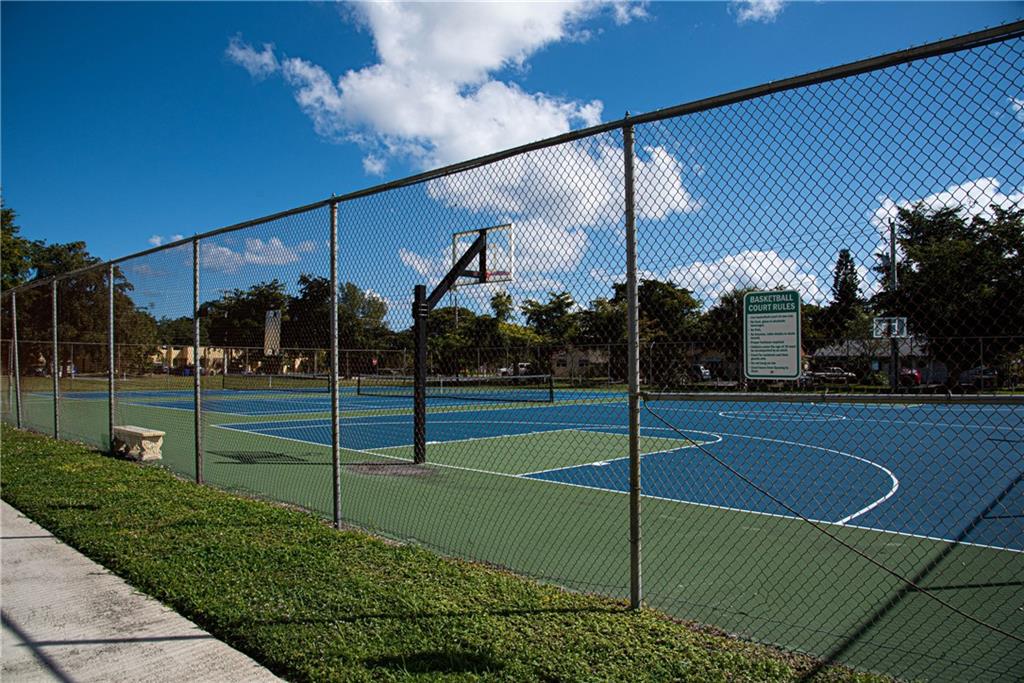 Pompano Lakes - Residential