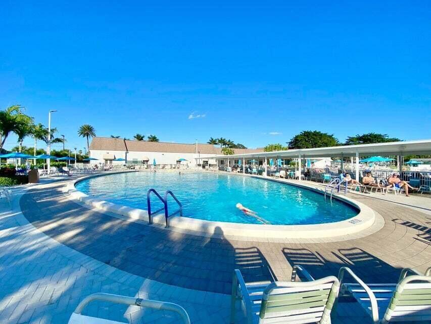 KINGS POINT BRITTANY CONDOS - Residential