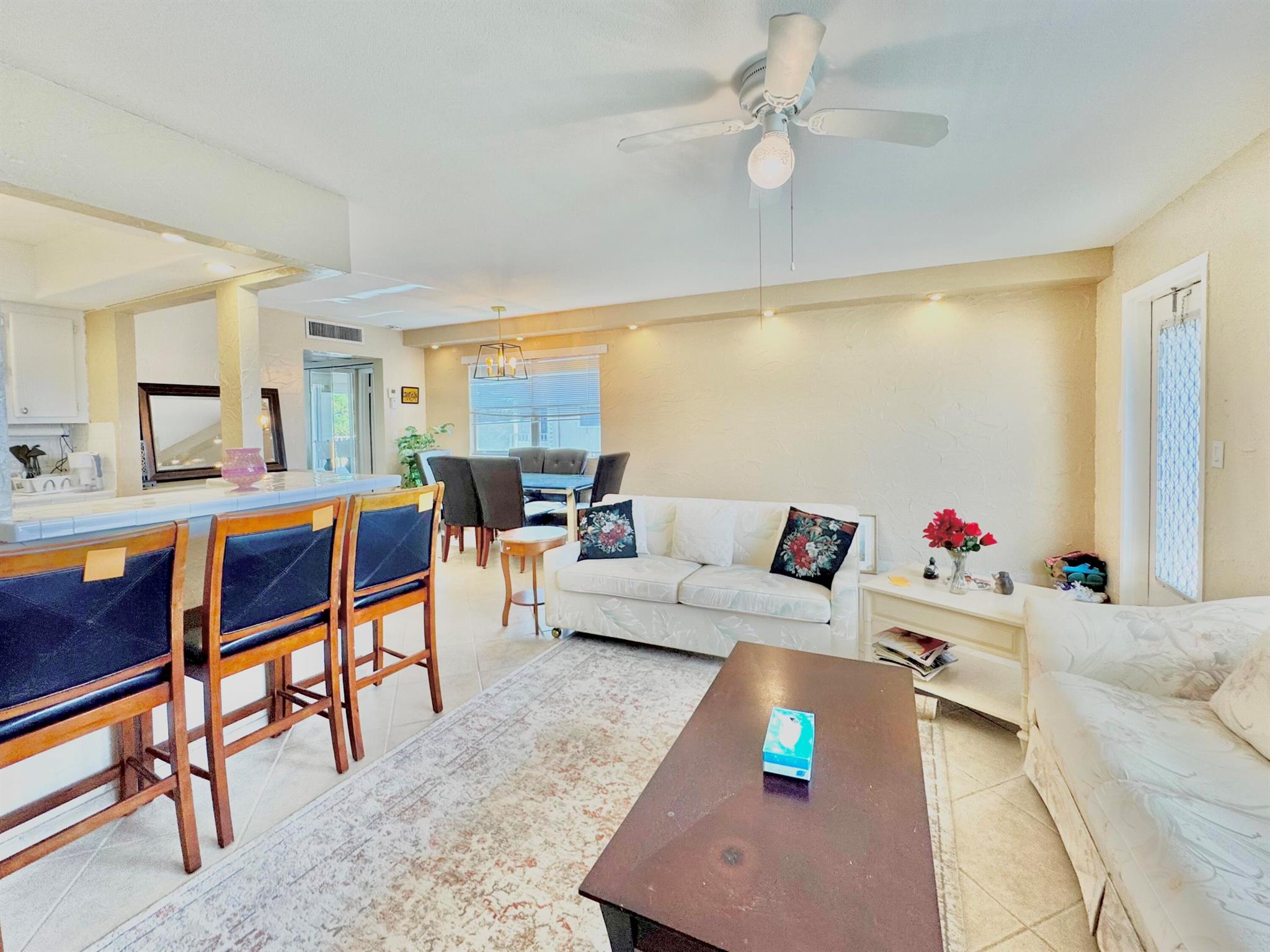 KINGS POINT BRITTANY COND - Residential