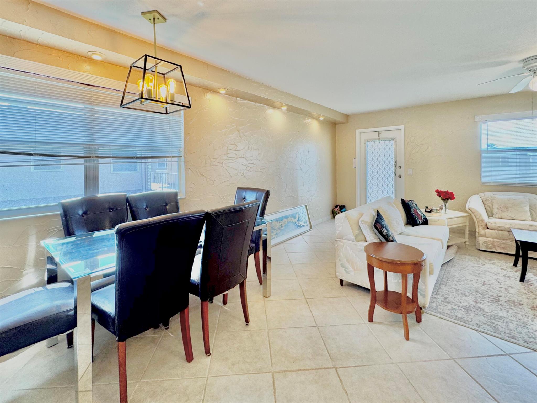KINGS POINT BRITTANY COND - Residential