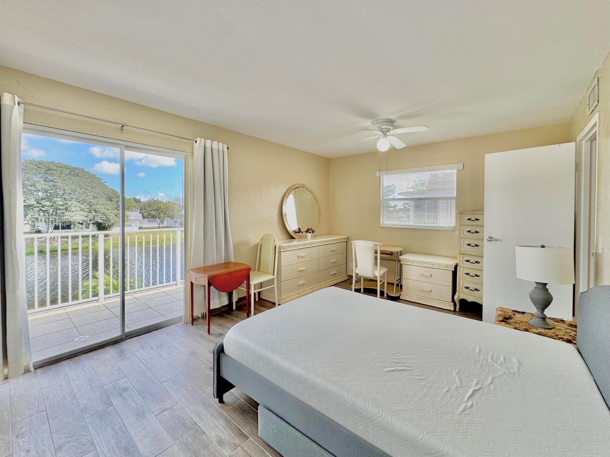 KINGS POINT BRITTANY COND - Residential
