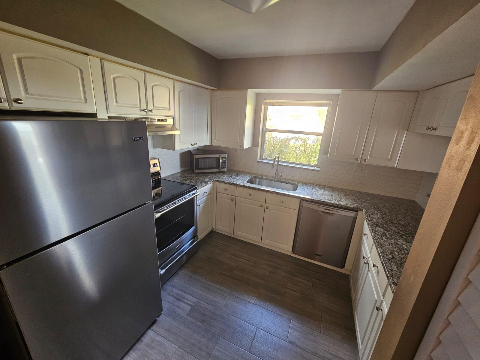 SARTORI LAKE - Residential Lease