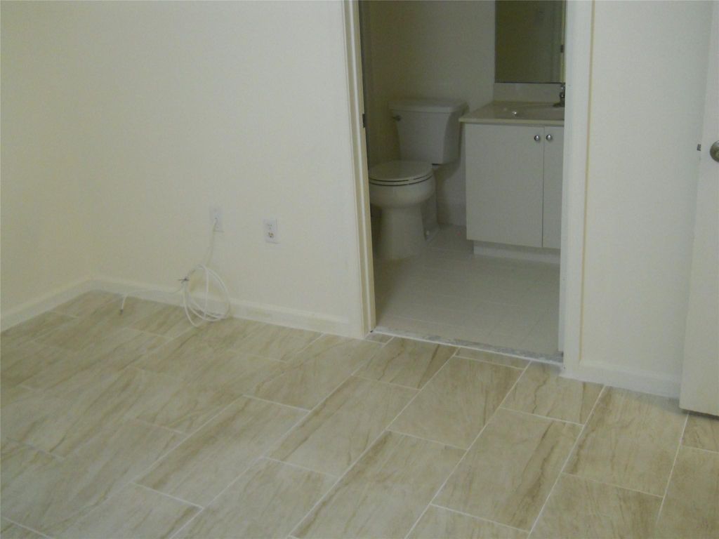 Photo of 1033 NE 17th Way #1602, Fort Lauderdale, FL 33304 (MLS # F10518240)