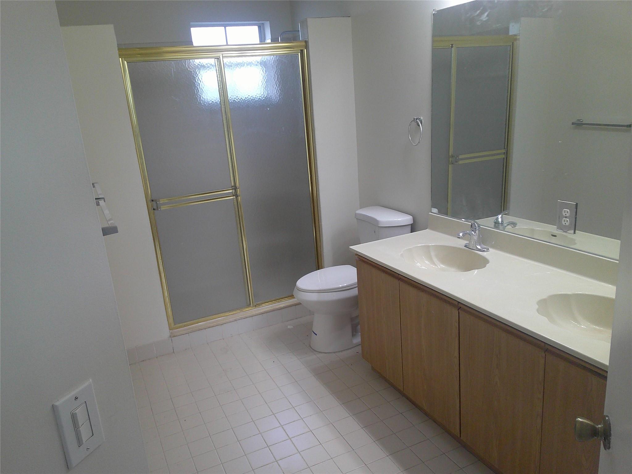 Chapel Trail II 112-16 B - Residential Lease