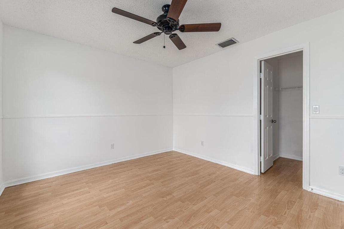 PORT ST LUCIE SECTION 33 - Residential