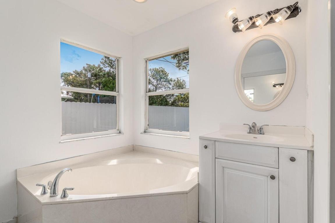 PORT ST LUCIE SECTION 33 - Residential