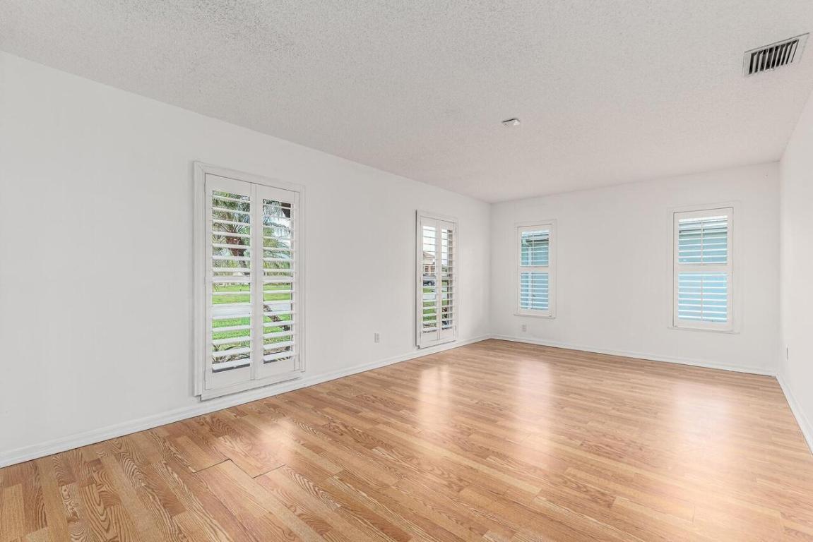 PORT ST LUCIE SECTION 33 - Residential