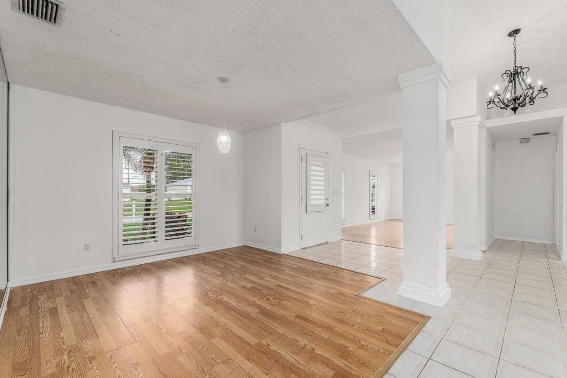 PORT ST LUCIE SECTION 33 - Residential