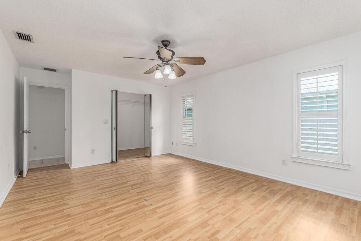 PORT ST LUCIE SECTION 33 - Residential